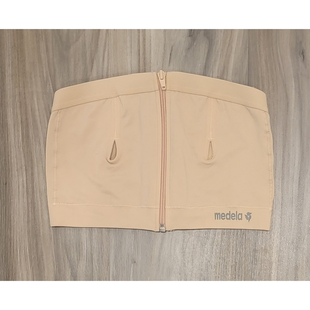 Medela Hands Free Pumping Maternity Bra
